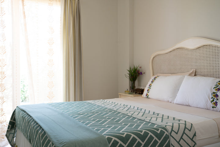 Kayra Throw Blanket