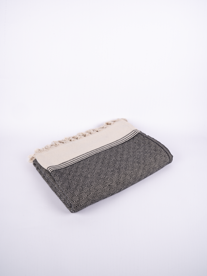 Sardes Throw