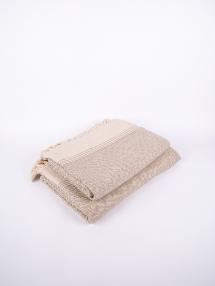Sardes Throw