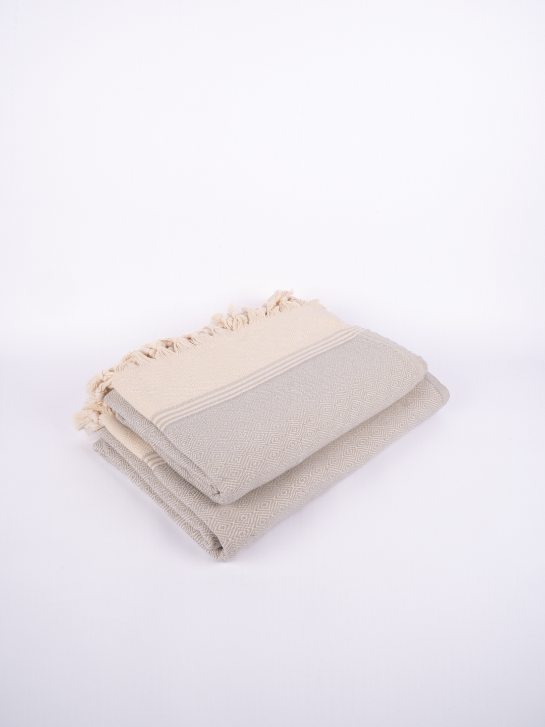 Sardes Throw